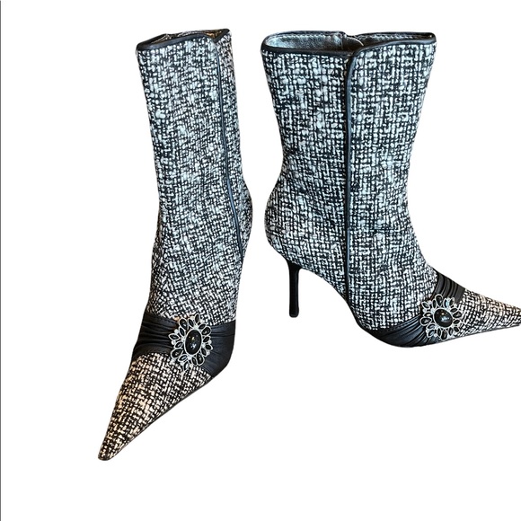 🛍 Steve Madden Tweed Jeweled Boot 5.5 - Picture 6 of 6